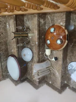 Lámparas Varias (Madera, Metal, Cristal)