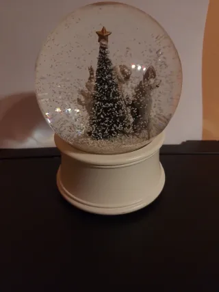 Bola de nieve musical Navidad con etiqueta