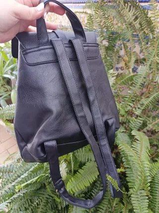 Mochila negra