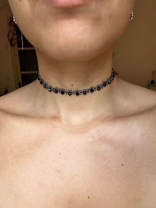 Collana choker perline nere e argento