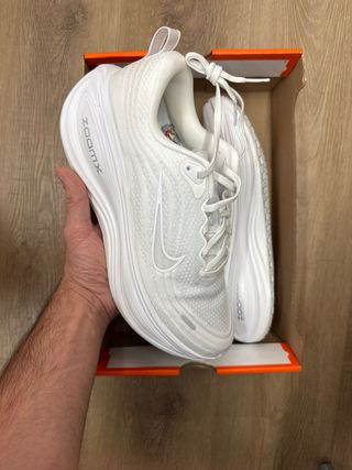 Nike Vomero 5 Taglia 42.5 Nuove