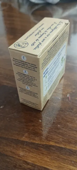 NIVEA Naturally Clean Detergente Viso Solido