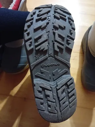 Botas de nieve Quechua niño 6 € son núm 33, 32 y 3