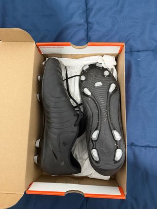 Botas de Fútbol Nike Negras