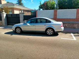Volkswagen Passat 1.9 TDI Highline del 2001