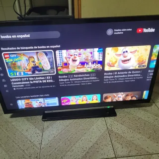 Televisor Toshiba 32 smart wifi Negro y Multicolor