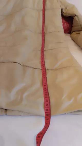 Abrigo acolchado beige