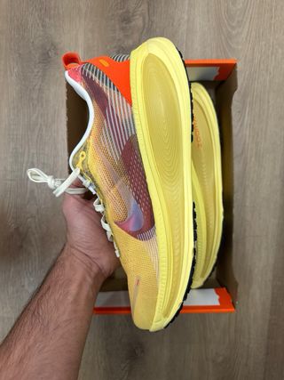 Nike Vomero Plus 18 Taglia 45.5 Nuove