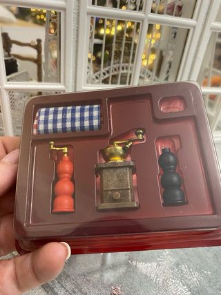 Accessori per casa delle bambole