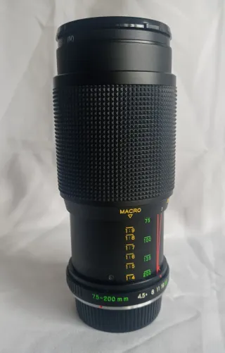 Teleobjetivo Yashica Zoom 75-200mm f/4.5