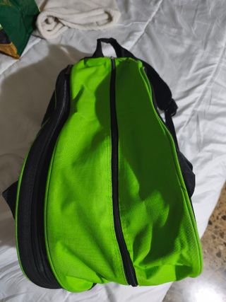 Paletero y Pala Bullpadel