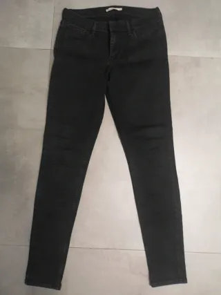 Vaqueros Levi's mujer talla 31 negros modelo 710