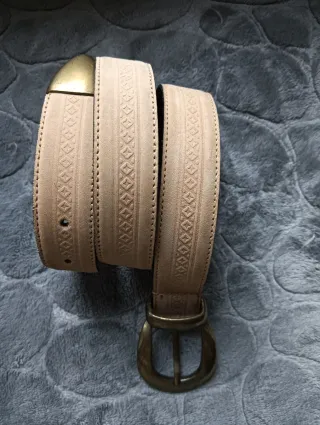 Cintura in Nabuk Beige e oro brunito