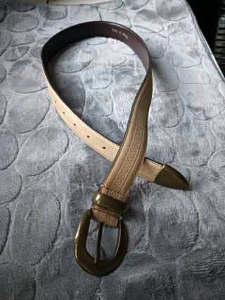 Cintura in Nabuk Beige e oro brunito