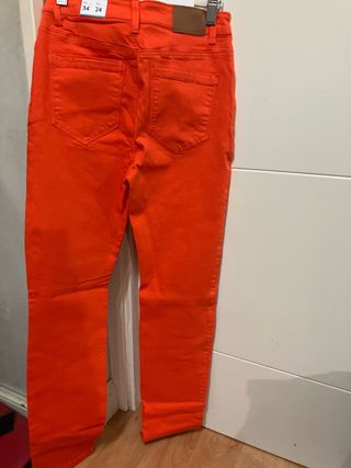 Pantalones vaqueros naranjas talla 34