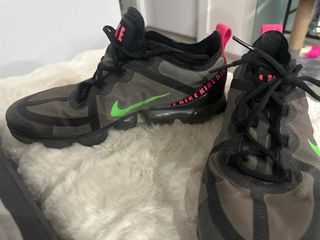 Zapatillas Nike Vapormax Negro y Verde