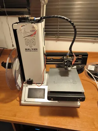 Stampante 3D Malyan M200