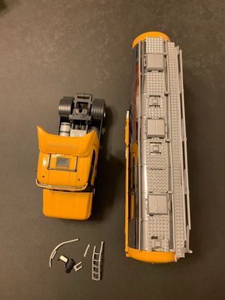 Modellino Camion Cisterna Tekno 1:50