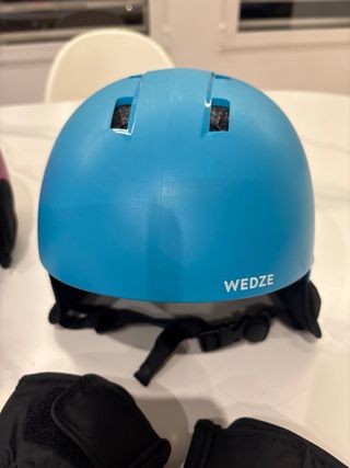 Casco esquí 53-56 cm + guantes 5000m