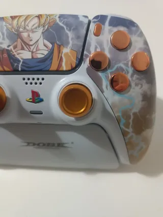 Mando PS5 Goku con joysticks TMR magnéticos