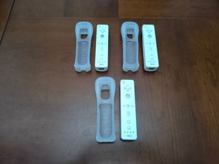 3 Mandos Nintendo Wii + 3 Fundas