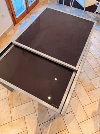 Tavolo cucina vetro e metallo
