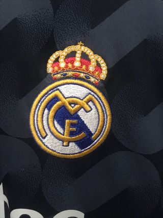 Camiseta Real Madrid 23/24 Adidas Negra Dorada