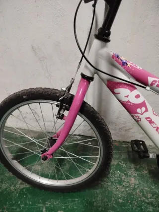 Bicicleta niña 20 blanca y rosa