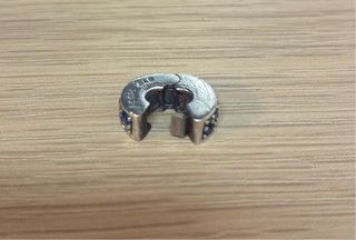 Charm Pandora Plata con Circonitas Azules