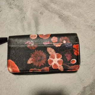 Portafogli Guess con stampa floreale nera