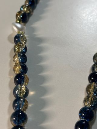 Rosario de cristal negro y dorado