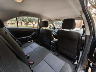 TOYOTA AVENSIS – 1.8  SEDAN SOL – AUTOMATICO -MATR