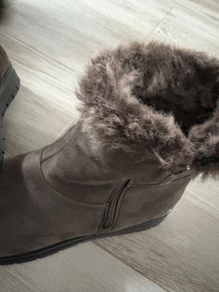 Stivali da donna taglia 42 marroni, un po' piccoli