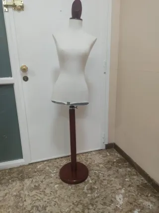 Maniquí de costura mujer
