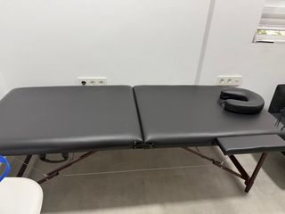 camilla plegable negra y burdeos