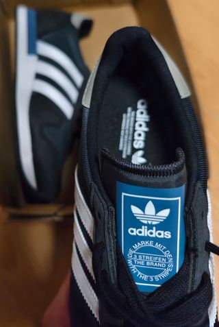Zapatillas Adidas de PIEL nuevas