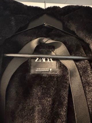 Chaqueta Zara Negra Invierno