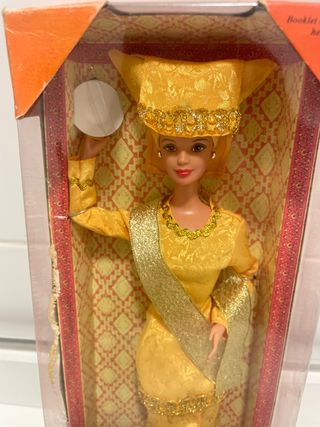 Barbie Indonesia Bambola