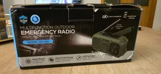 Radio AM/FM/WB Negra con Panel Solar