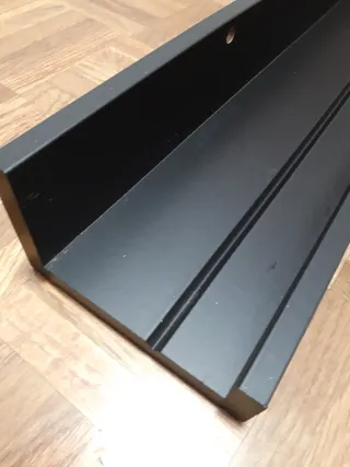 Estante para cuadros IKEA MOSSLANDA negro 115cm