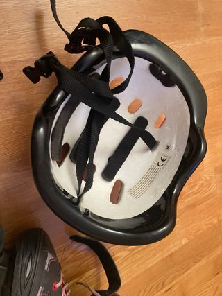 Patines en línea negros y rojos talla  32-35