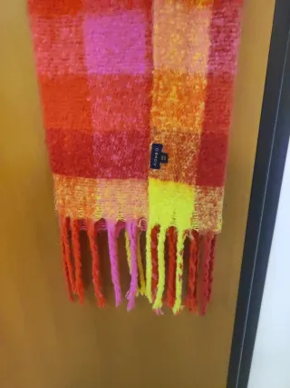 Sciarpa a quadri colorata