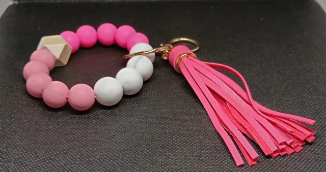 Llavero con borla de silicona