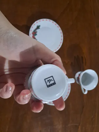 2 Tazzine con Piattino - Disegni Natalizi