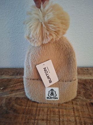 Gorro Burton beige suave con pompón Talla unica