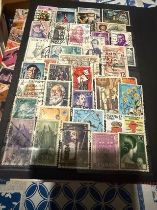 Clasificador con sellos matasellados