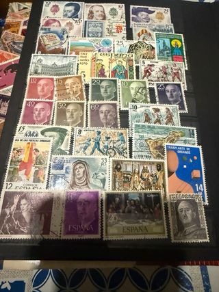 Clasificador con sellos matasellados