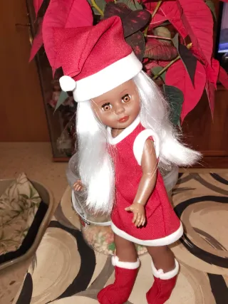 Muñeca Kika 40cm Vestida y Calzada