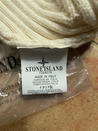 Gorro Stone Island Blanco