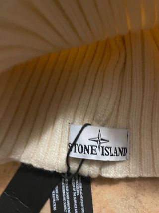 Gorro Stone Island Blanco